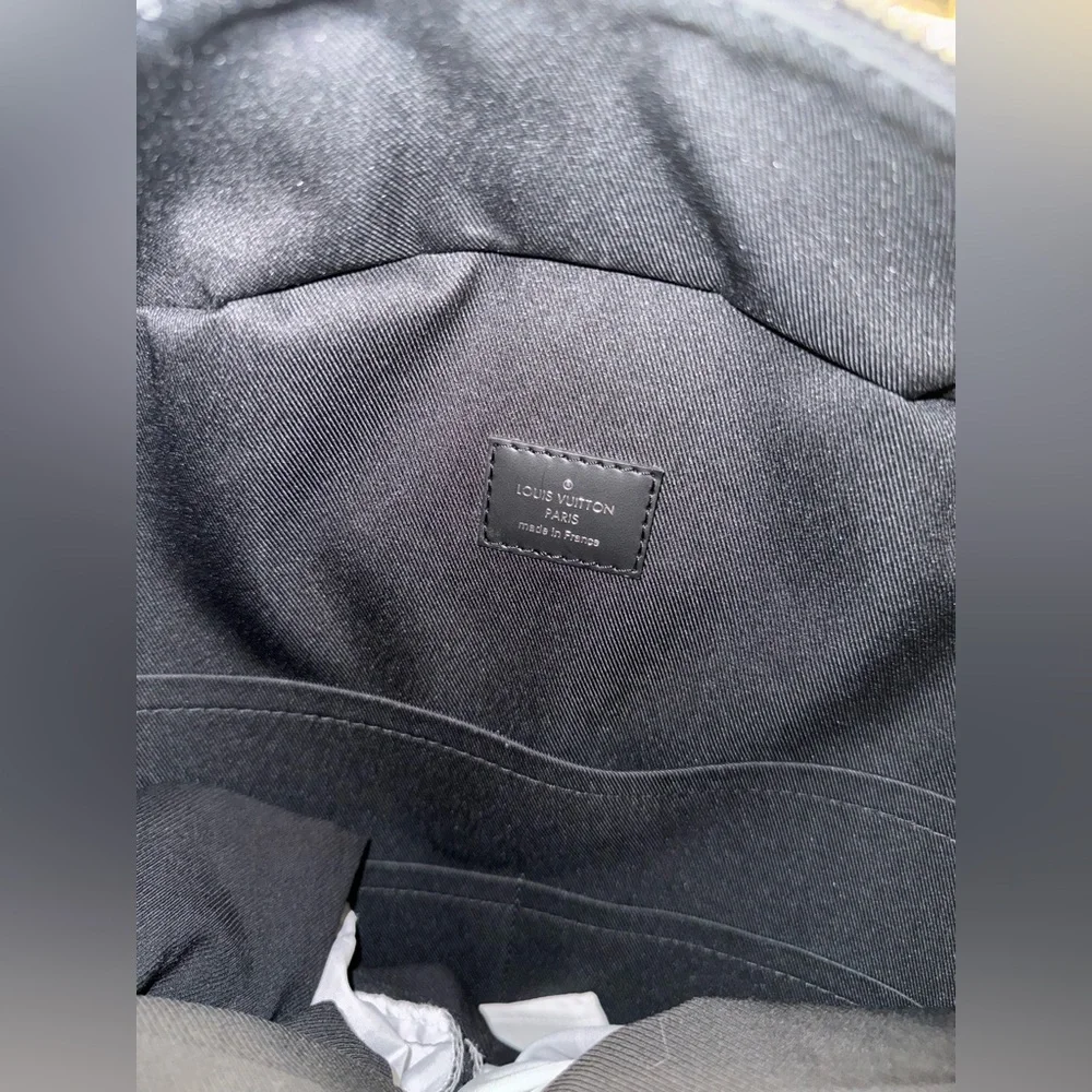 Josh Backpack Like New - Picture 9 of 12